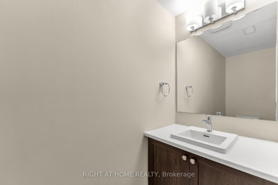 6319 Perth Street • Richmond, ON photo 5