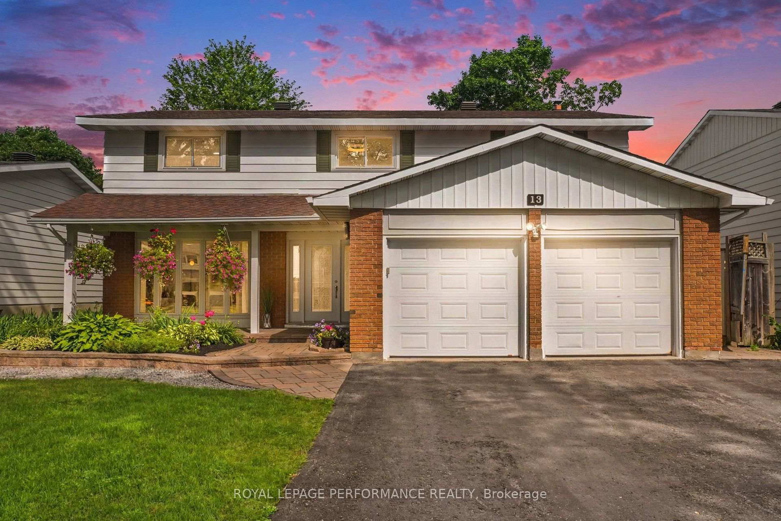 13 Centrepark Drive • Ottawa, ON photo 1