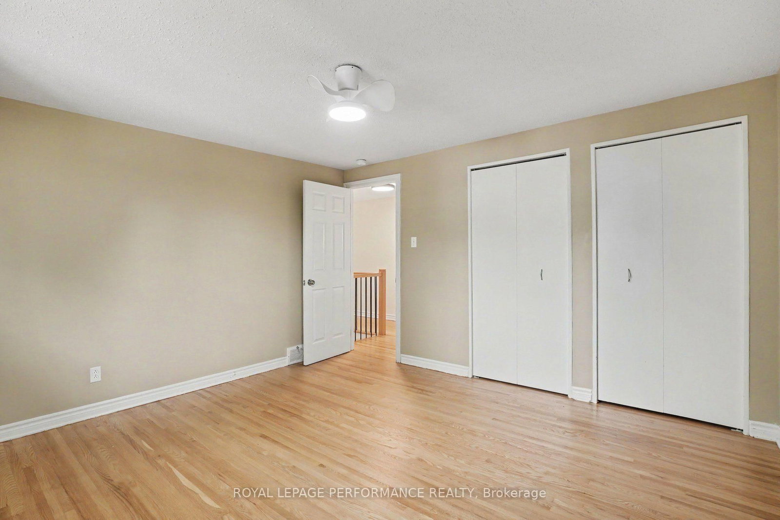 13 Centrepark Drive • Ottawa, ON photo 29