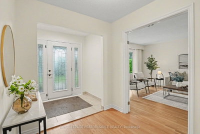13 Centrepark Drive • Ottawa, ON photo 5
