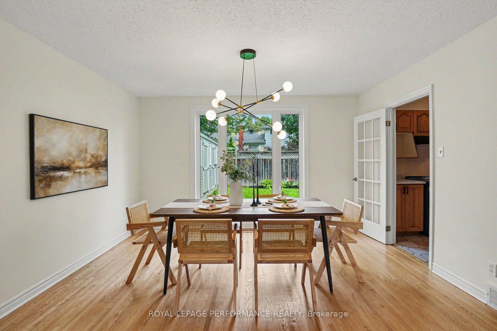13 Centrepark Drive • Ottawa, ON photo 8