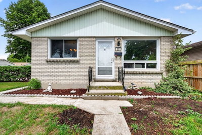 53 Renny Crescent • London South, ON photo 9