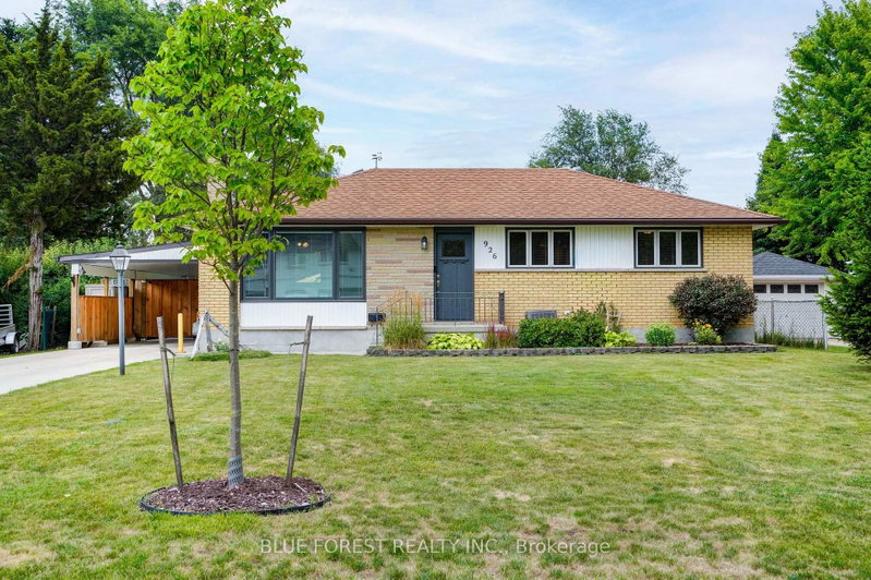 926 Eagle Crescent