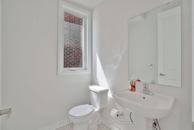 184 Leslie Davis Street • North Dumfries, ON photo 9