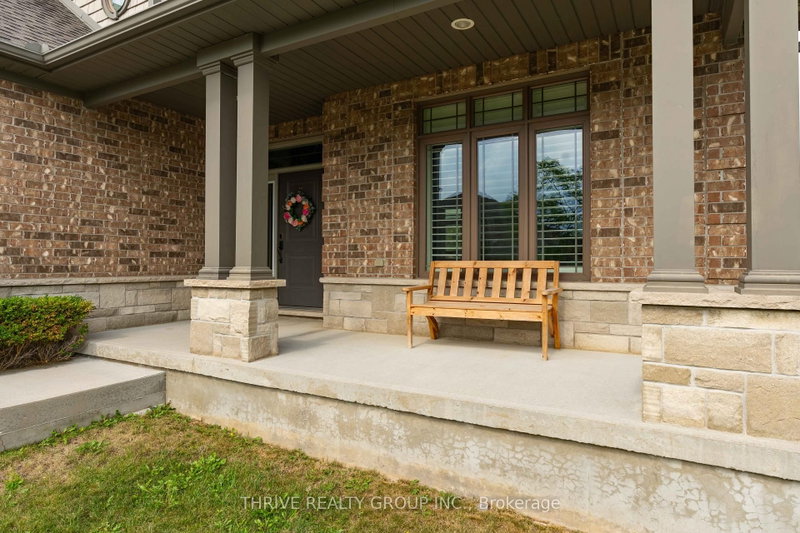 12 Ashwood Crescent