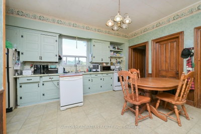8526 Eramosa Townline • Centre Wellington, ON photo 9