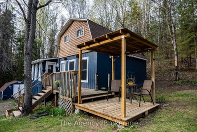 1094 Springdale Park Road N • Bracebridge, ON photo 2