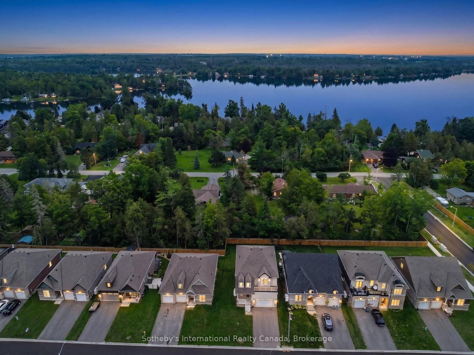 9 Hillcroft Way • Kawartha Lakes, ON photo 3