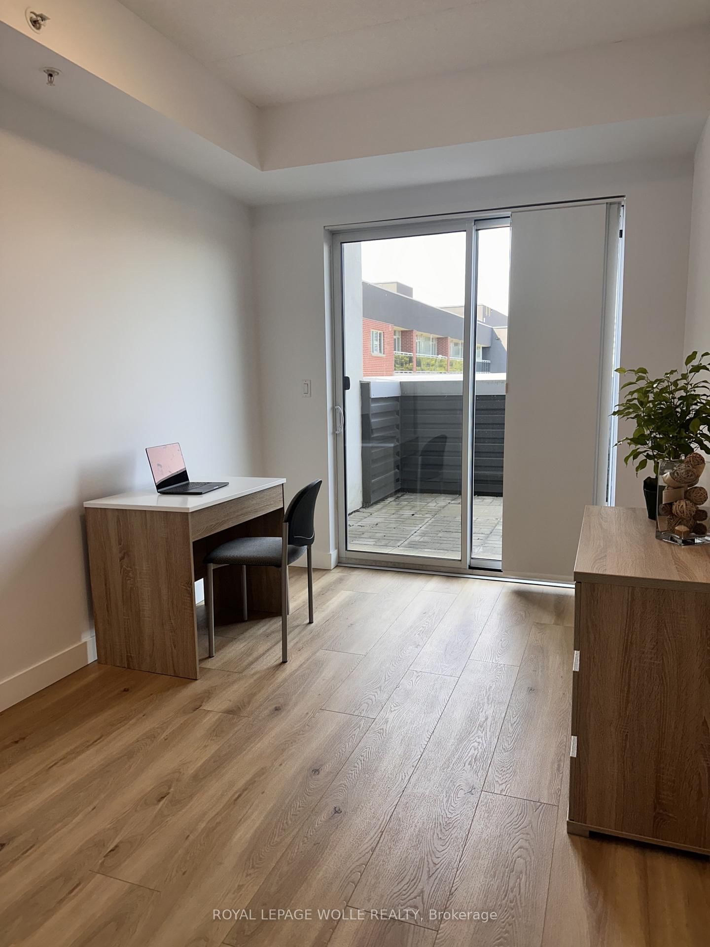 280 Lester Street • #404 • Waterloo, ON photo 4