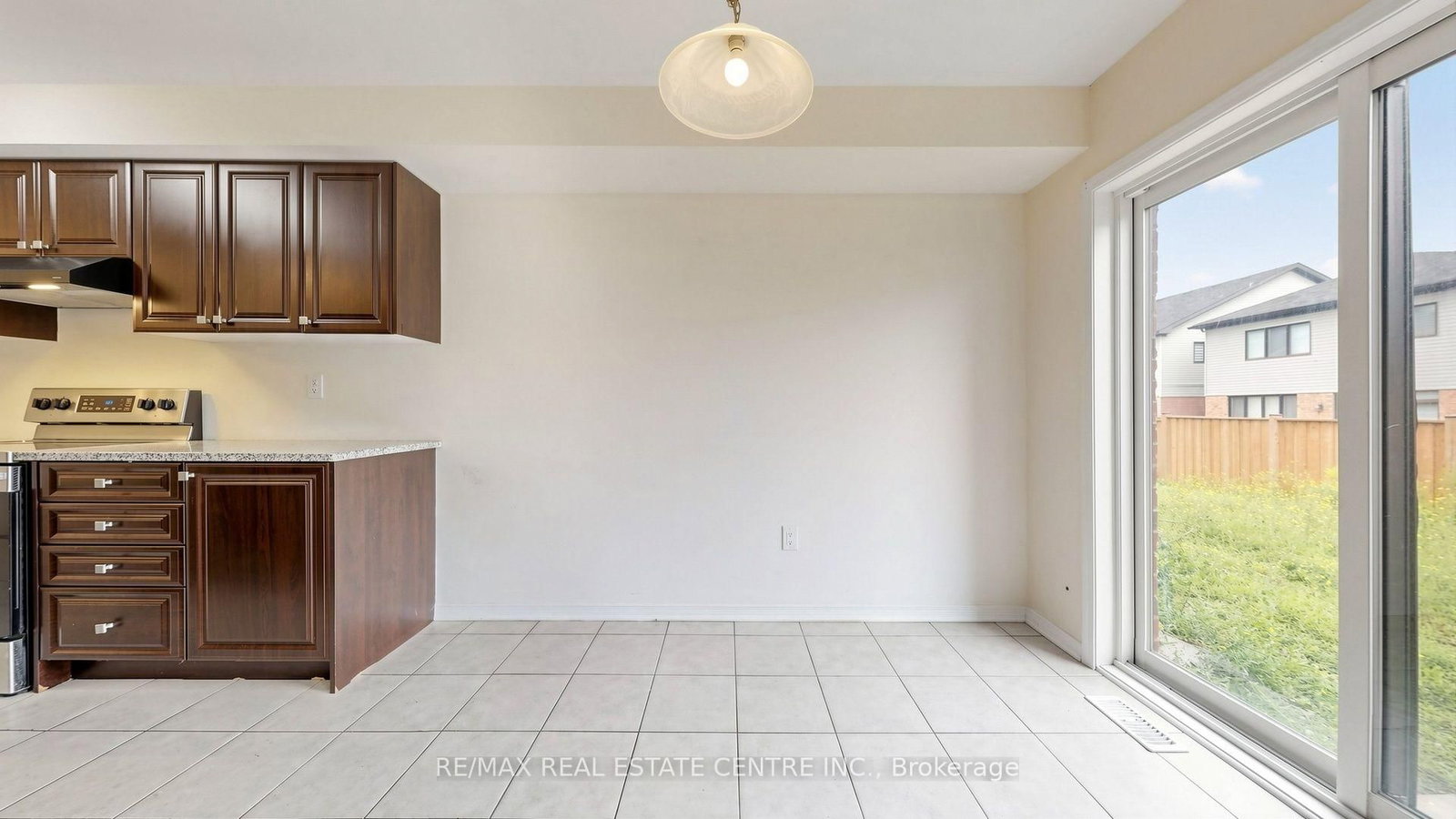 300 Bedrock Drive • Hamilton, ON photo 19