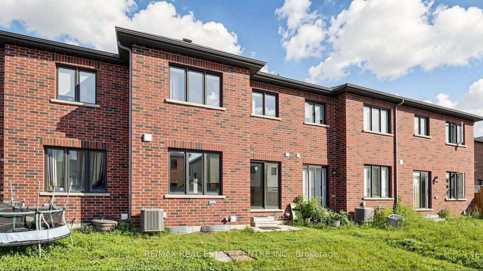 300 Bedrock Drive • Hamilton, ON photo 49