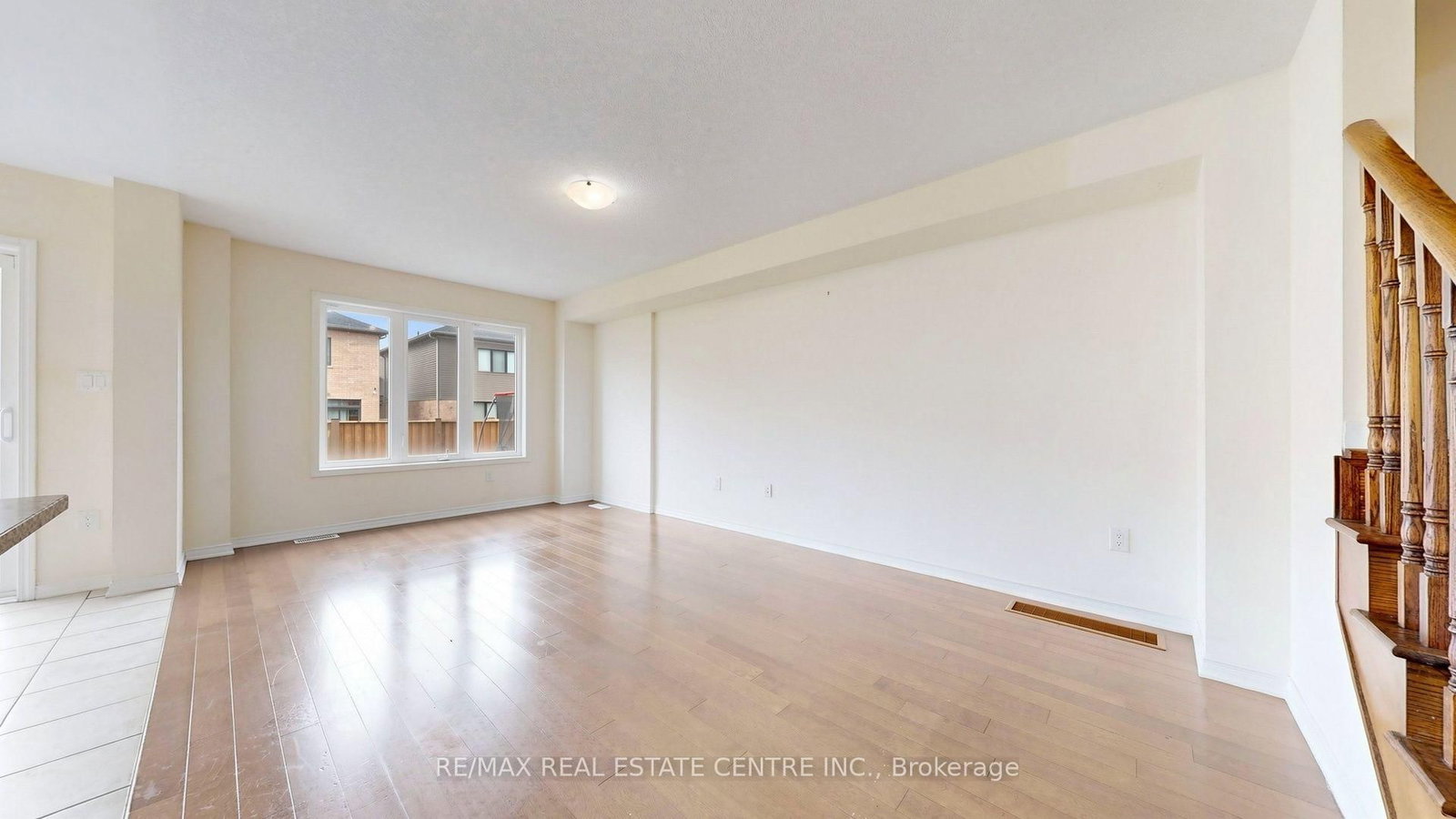 300 Bedrock Drive • Hamilton, ON photo 5