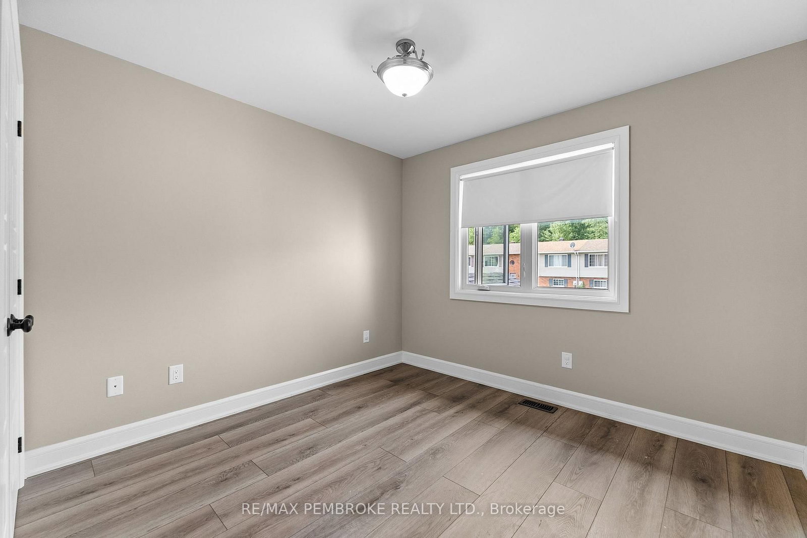 41 Northbrook Road • Petawawa, ON photo 21