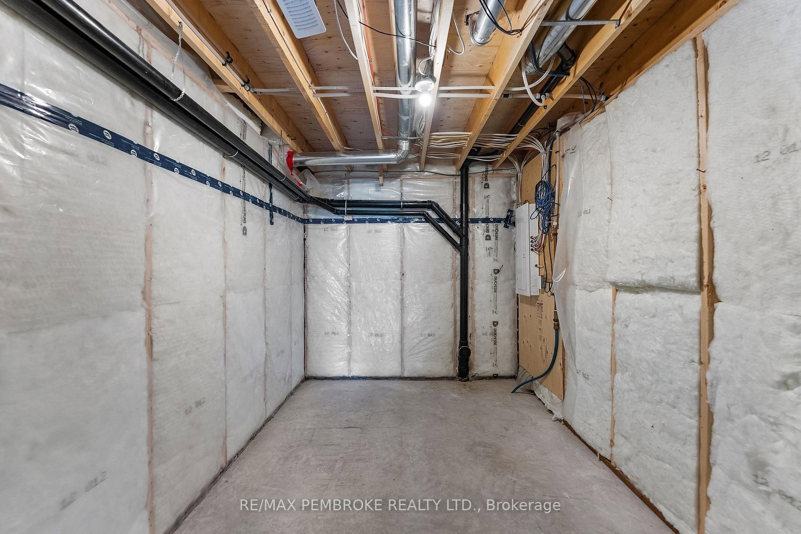 41 Northbrook Road • Petawawa, ON photo 33