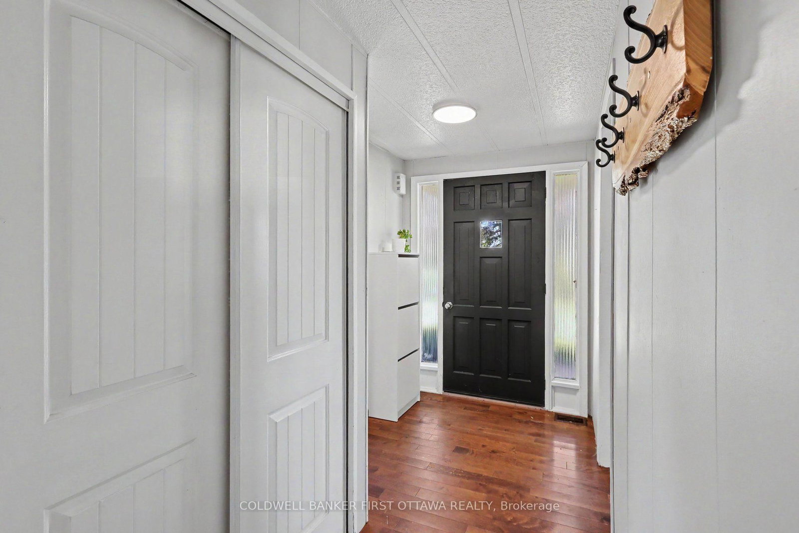 17 Bridle Path • Rideau Lakes, ON photo 6