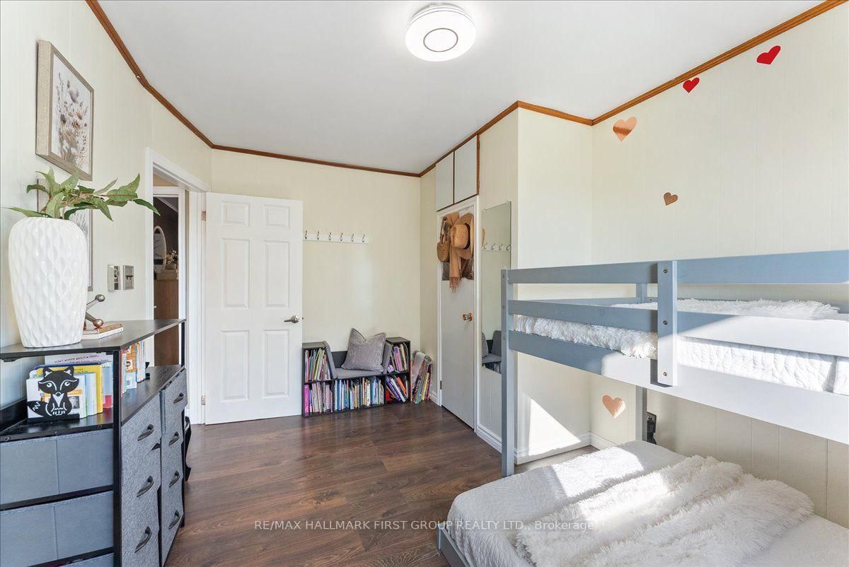 121 Nappadale Street • Kawartha Lakes, ON photo 23