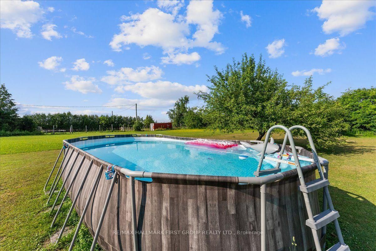 121 Nappadale Street • Kawartha Lakes, ON photo 39