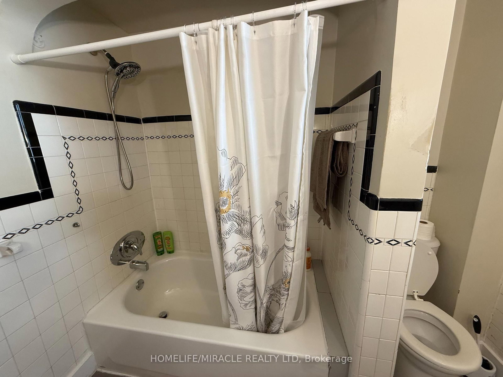 201 Grand Avenue • Chatham-Kent, ON photo 21