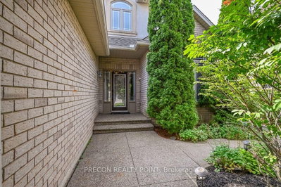 67 Jeffrey Drive • Hamilton, ON photo 3