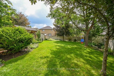67 Jeffrey Drive • Hamilton, ON photo 4