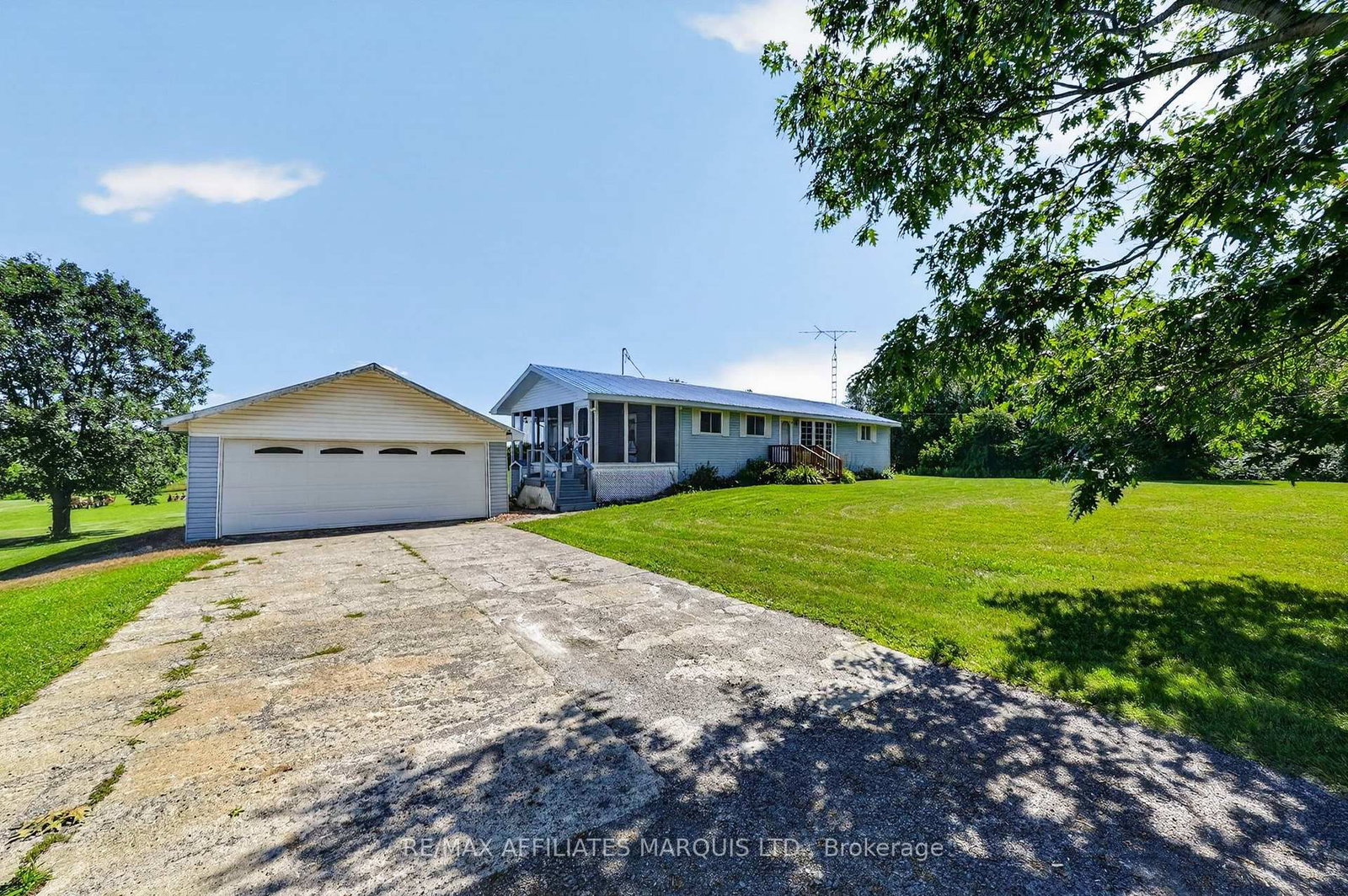 19450 Gore Road • South Glengarry, ON photo 4