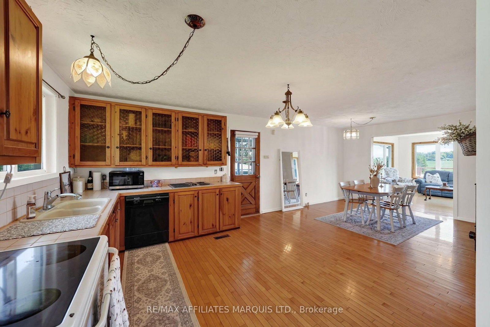 19450 Gore Road • South Glengarry, ON photo 8