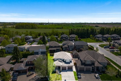 9 Monty Avenue • East Luther Grand Valley, ON photo 2