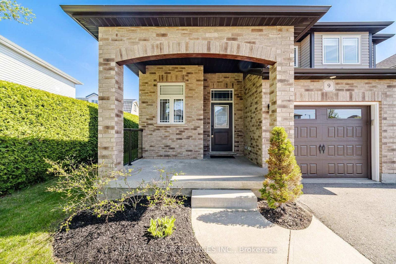9 Monty Avenue • East Luther Grand Valley, ON photo 4