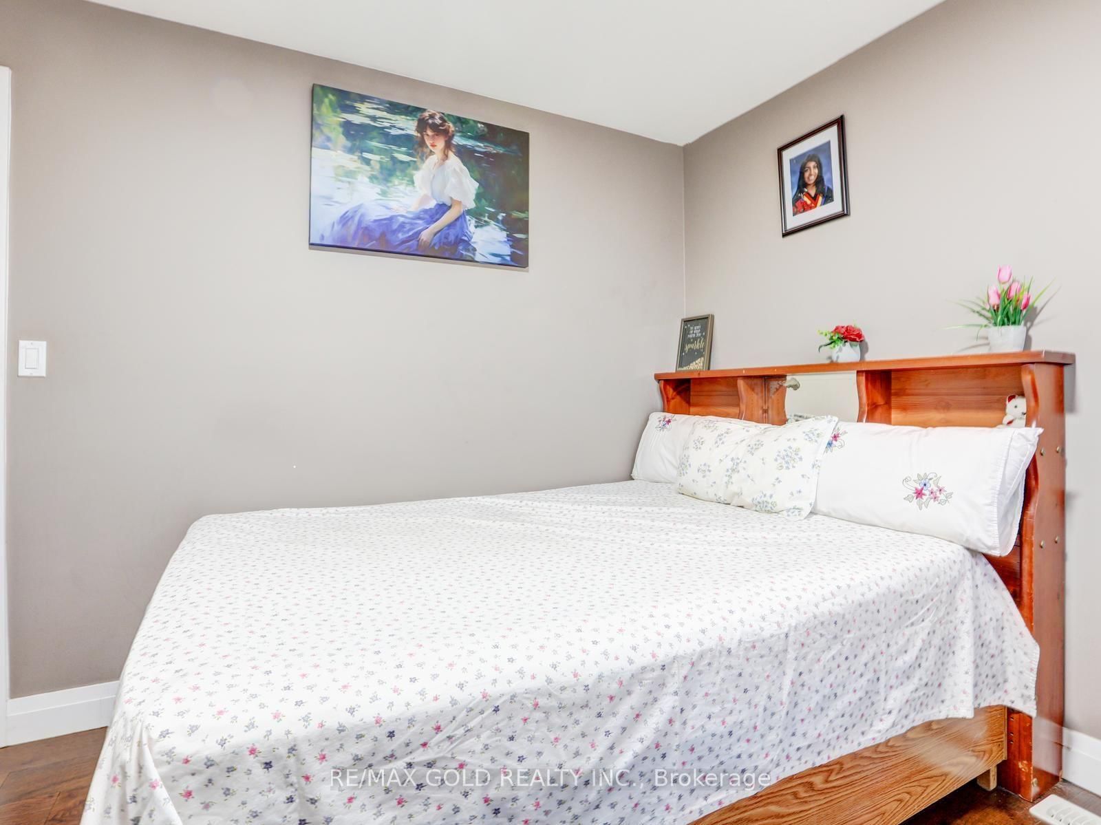 812 Halifax Road • Woodstock, ON photo 33