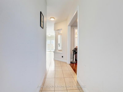 812 Halifax Road • Woodstock, ON photo 4