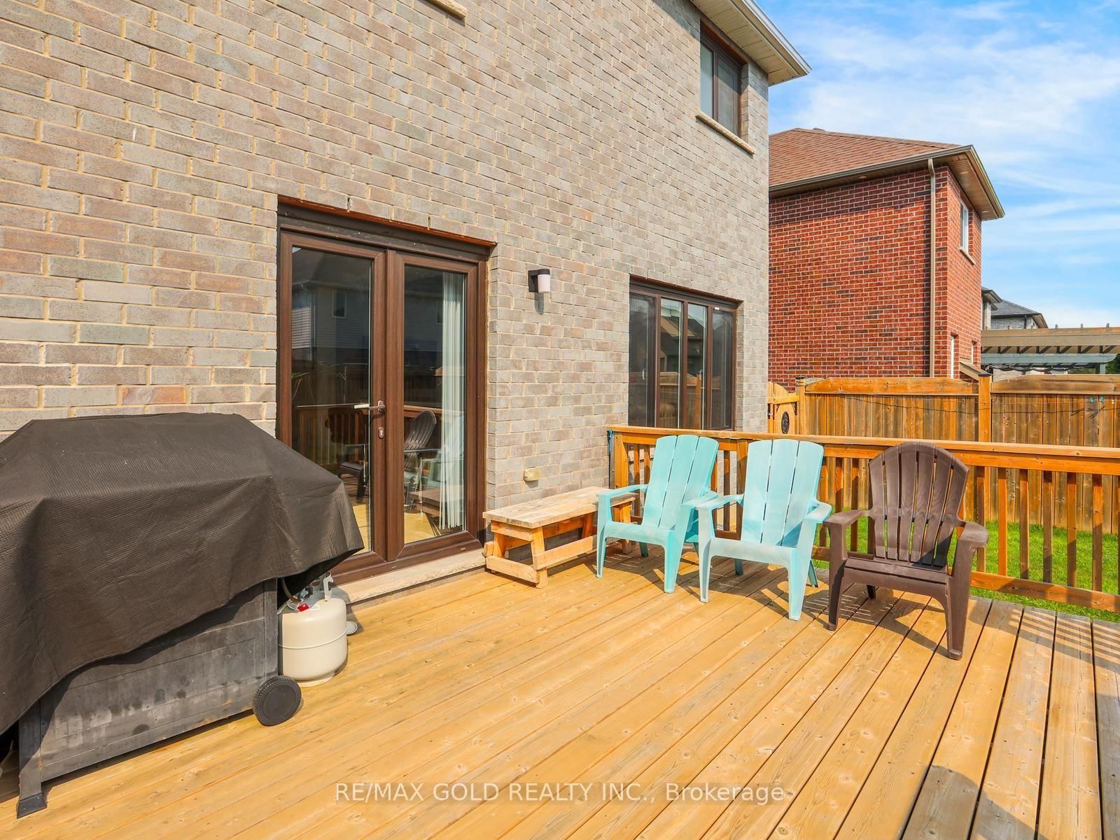 812 Halifax Road • Woodstock, ON photo 43