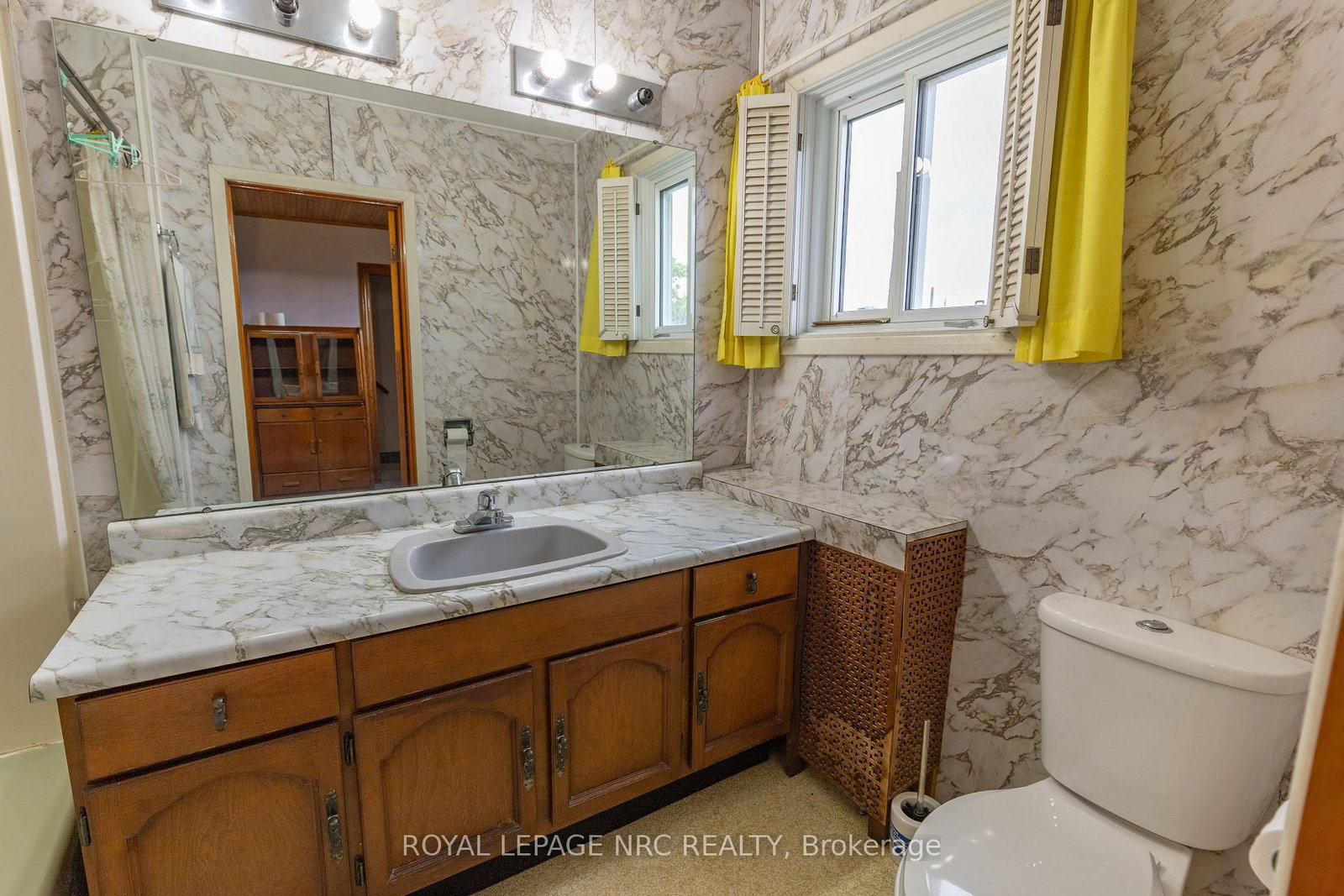 215 Knoll Street • Port Colborne, ON photo 27