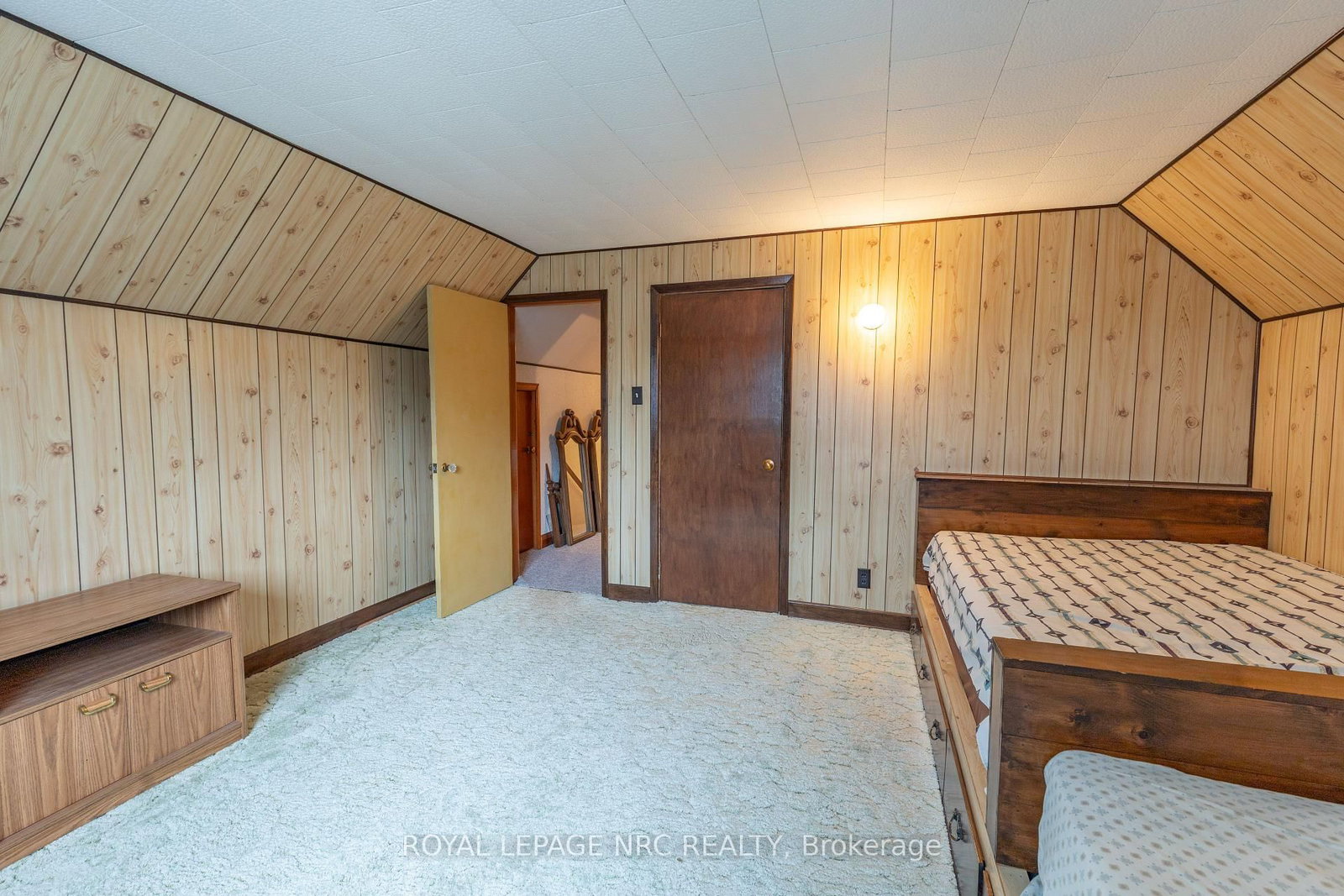 215 Knoll Street • Port Colborne, ON photo 31