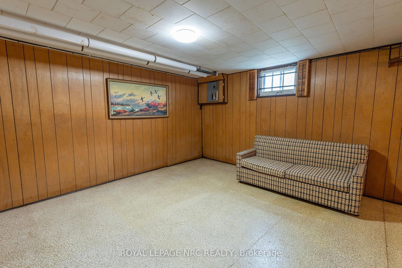 215 Knoll Street • Port Colborne, ON photo 46