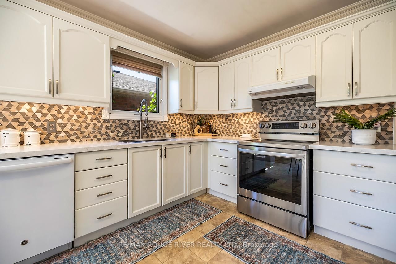 640 Pinewood Drive • Peterborough, ON photo 14