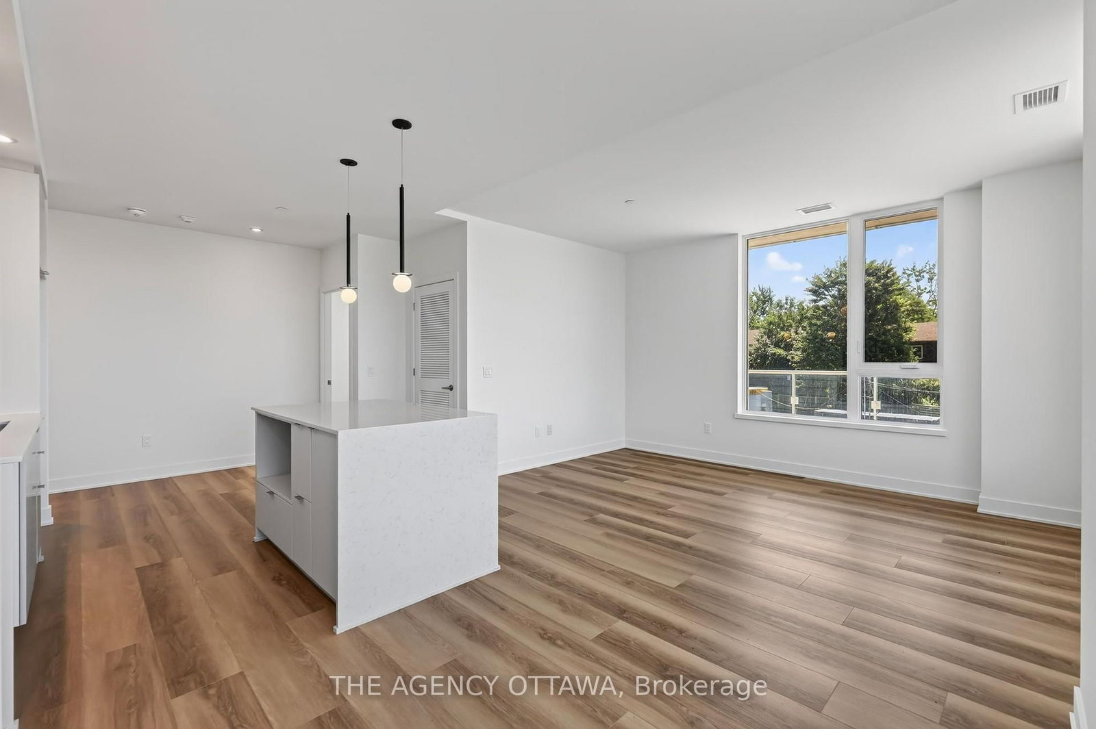 3085 Riverside Drive • #204 • Ottawa, ON photo 7
