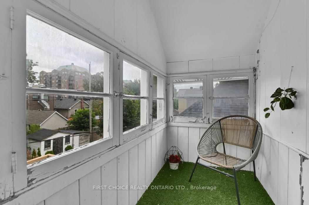9 Huron Avenue N • Ottawa, ON photo 19