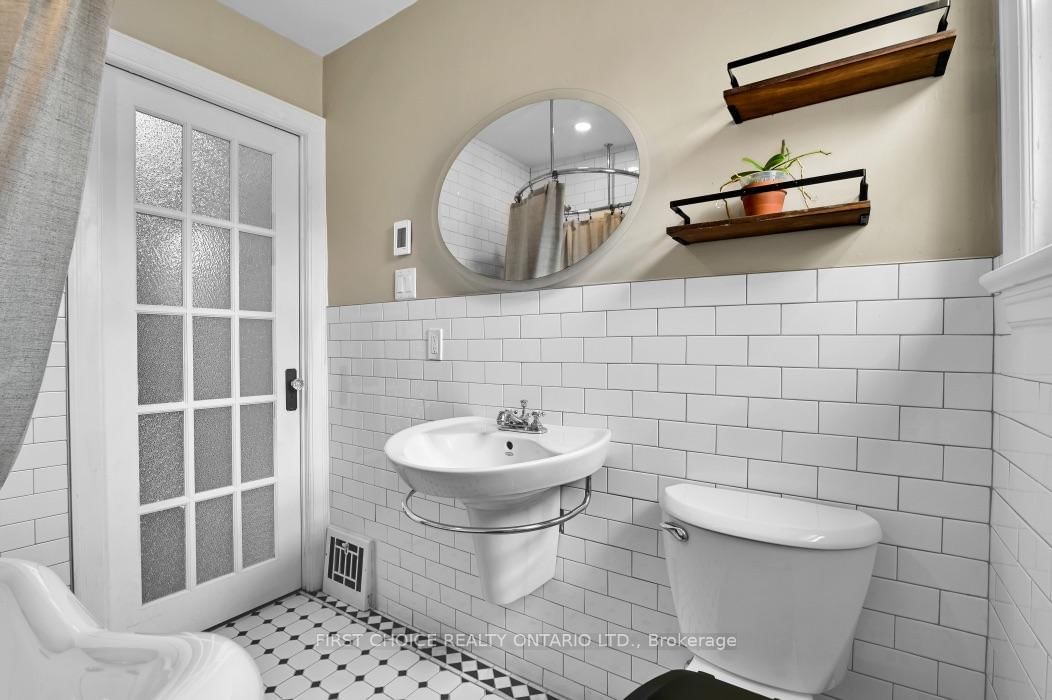 9 Huron Avenue N • Ottawa, ON photo 24