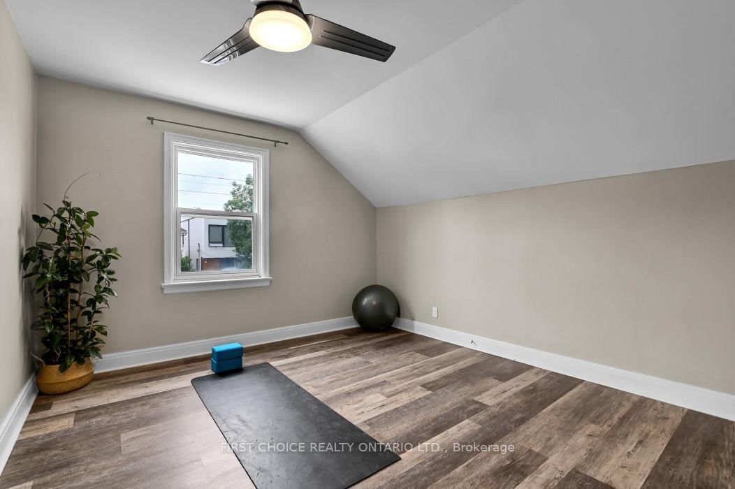 9 Huron Avenue N • Ottawa, ON photo 25