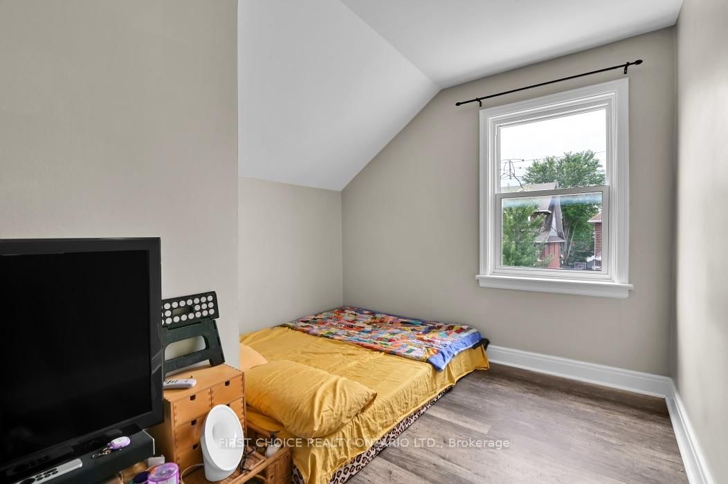 9 Huron Avenue N • Ottawa, ON photo 26