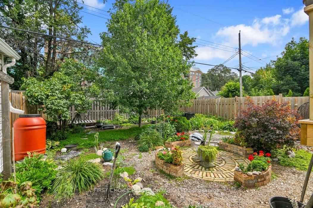 9 Huron Avenue N • Ottawa, ON photo 30