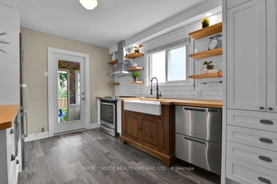 9 Huron Avenue N • Ottawa, ON photo 6