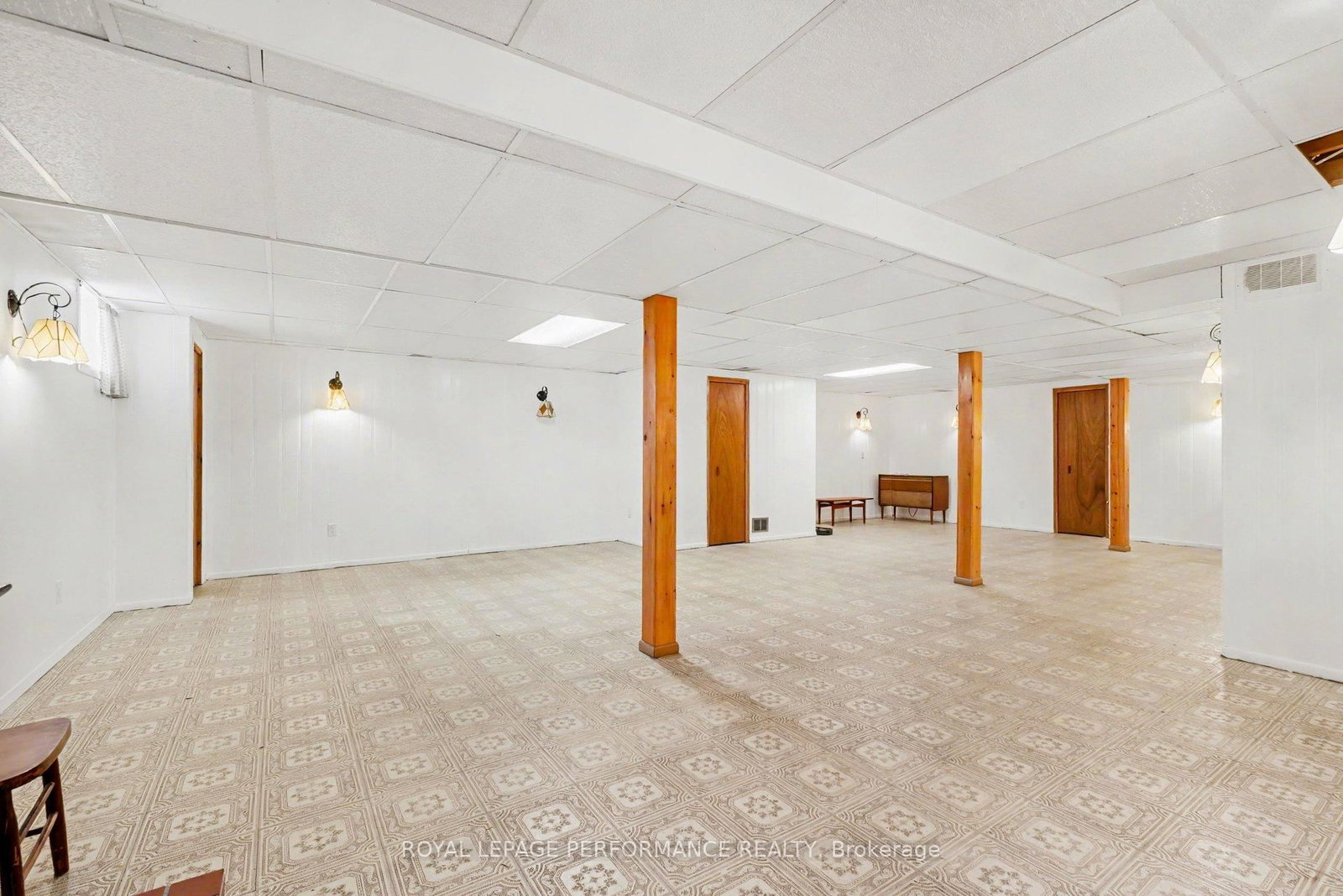 1599 Maxime Street • Ottawa, ON photo 26