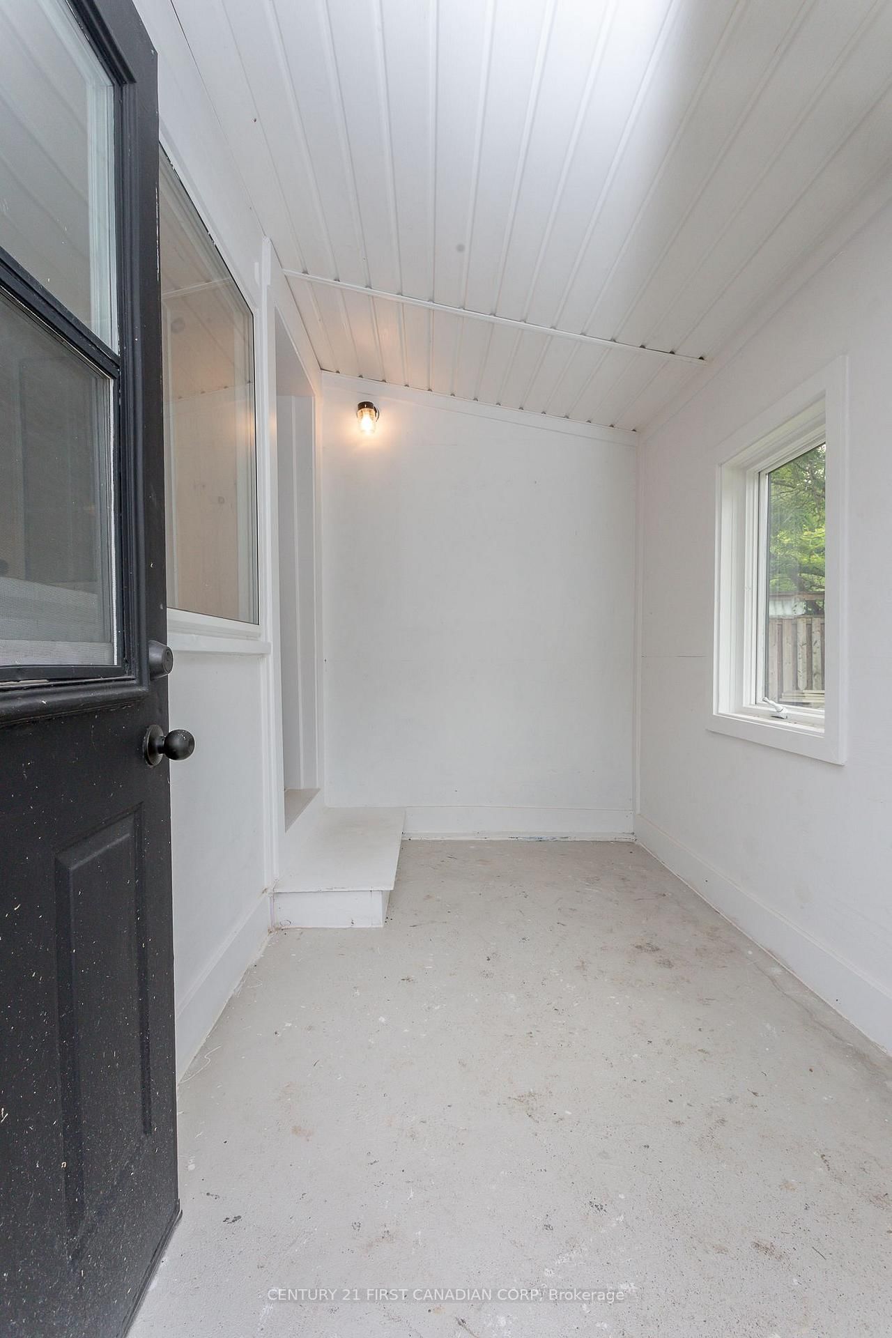 331 Erie Street • Central Elgin, ON photo 27