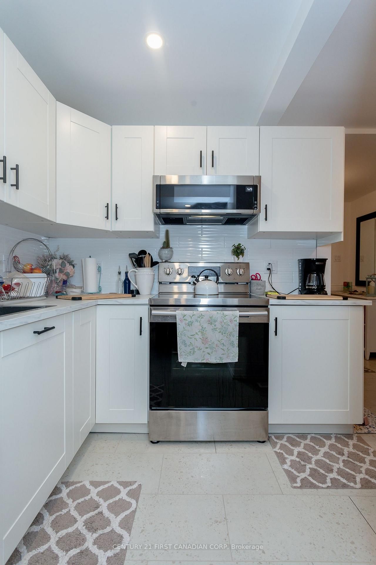 331 Erie Street • Central Elgin, ON photo 7
