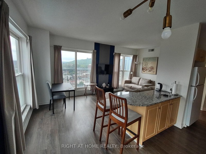 1102 - 135 James Street S