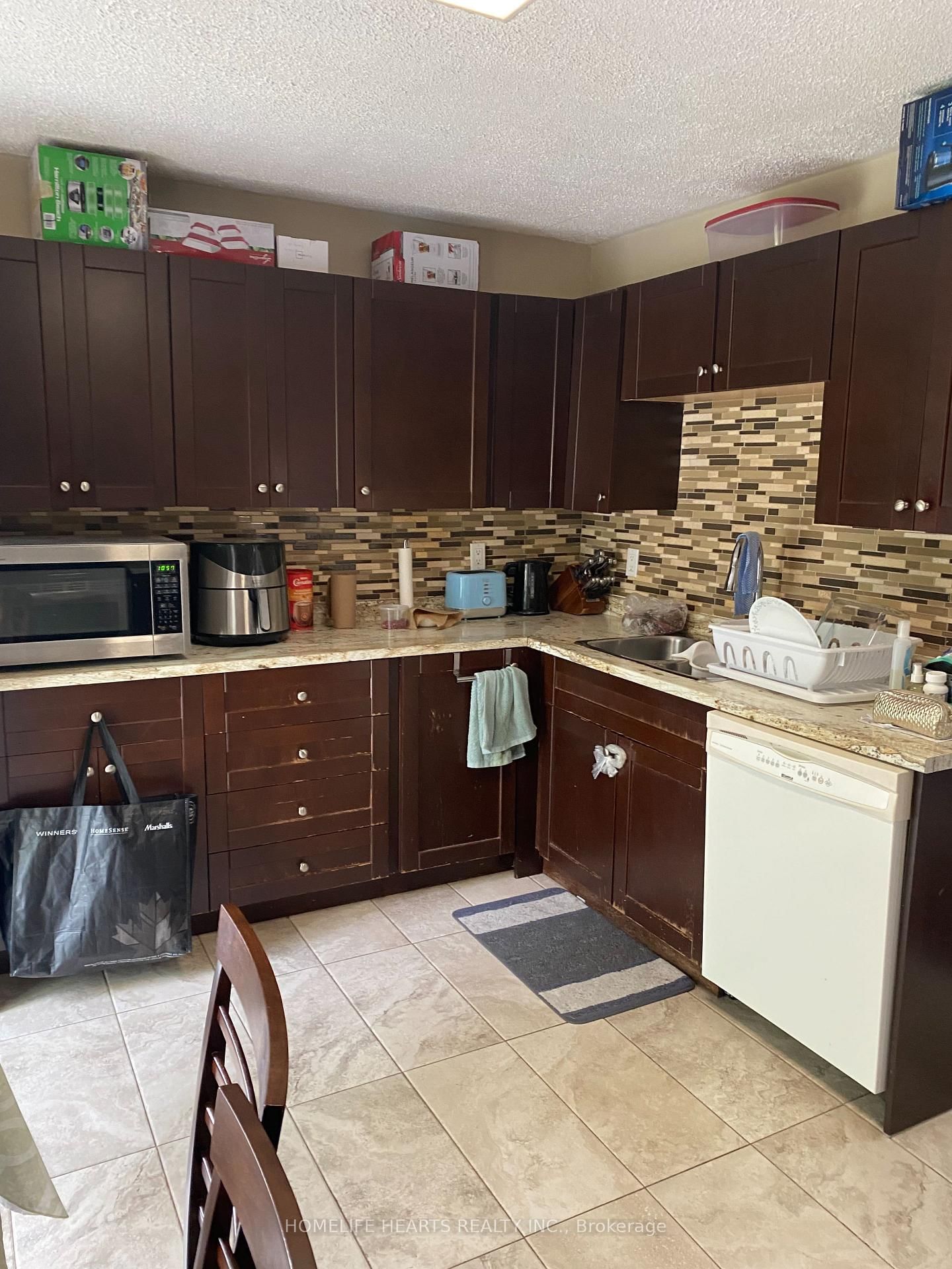 99 Shaw Street • Hamilton, ON photo 5
