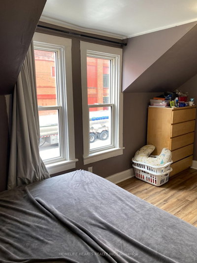 99 Shaw Street • Hamilton, ON photo 9
