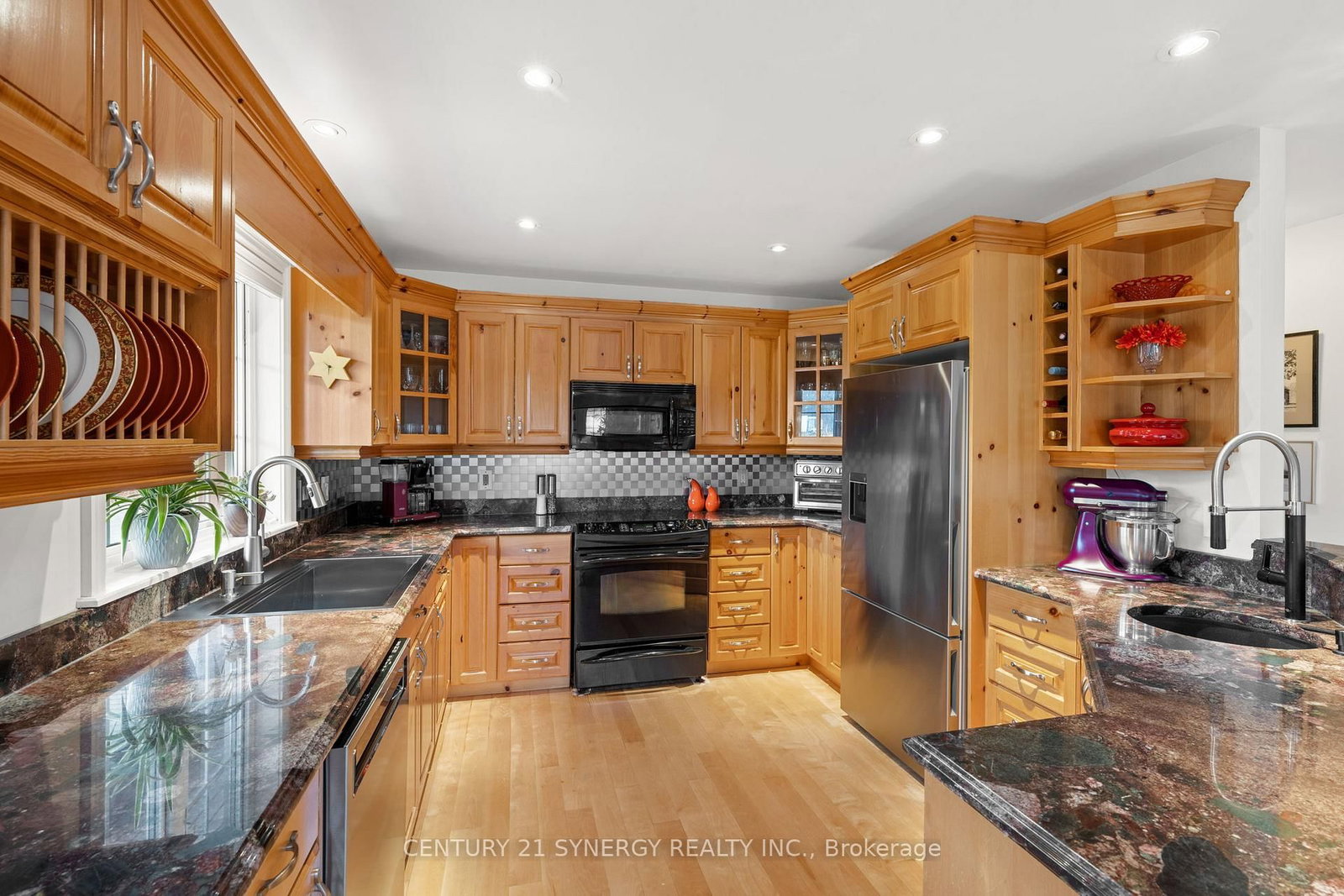 Listing Image 7