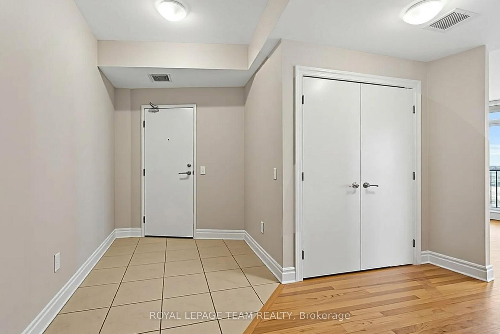 245 Kent Street N • #1003 • Ottawa, ON photo 5